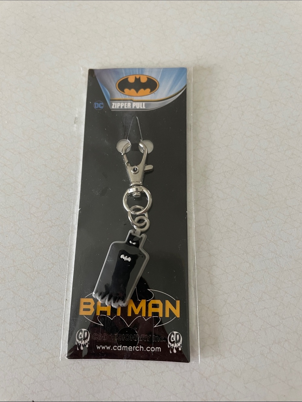 New! Batman Silver Clasp with Black Bat Logo Zipper Pull Superhero Collectible